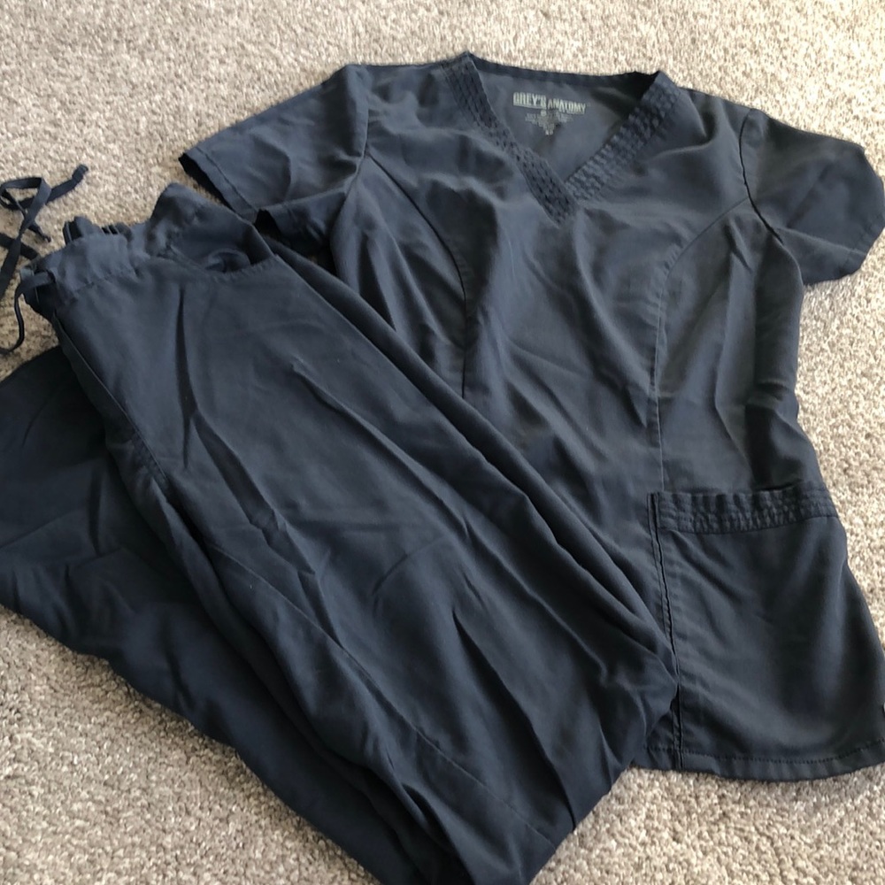 Greys anatomy pants and top